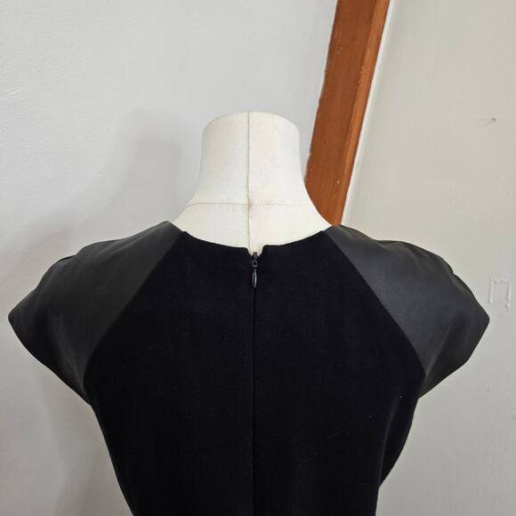 Lauren Ralph Lauren Women's Black Cap Sleeve Sheath Dress with Leather , Size 8 - Picture 2 of 12